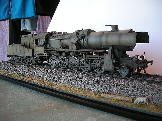 HobbyBoss 82901 1:72nd SCALE GERMAN KRIEGSLOKOMOTIVE BR 52 Locomotive 