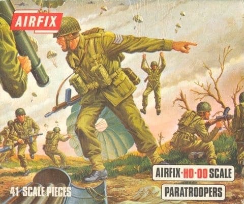 Airfix A01723 WWII British Paratroops 1/72 scale unpainted figures 