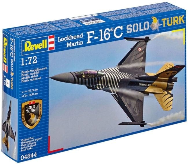 Lockheed Martin F-16 C Solo Türk 1:72 Revell Model Kit 