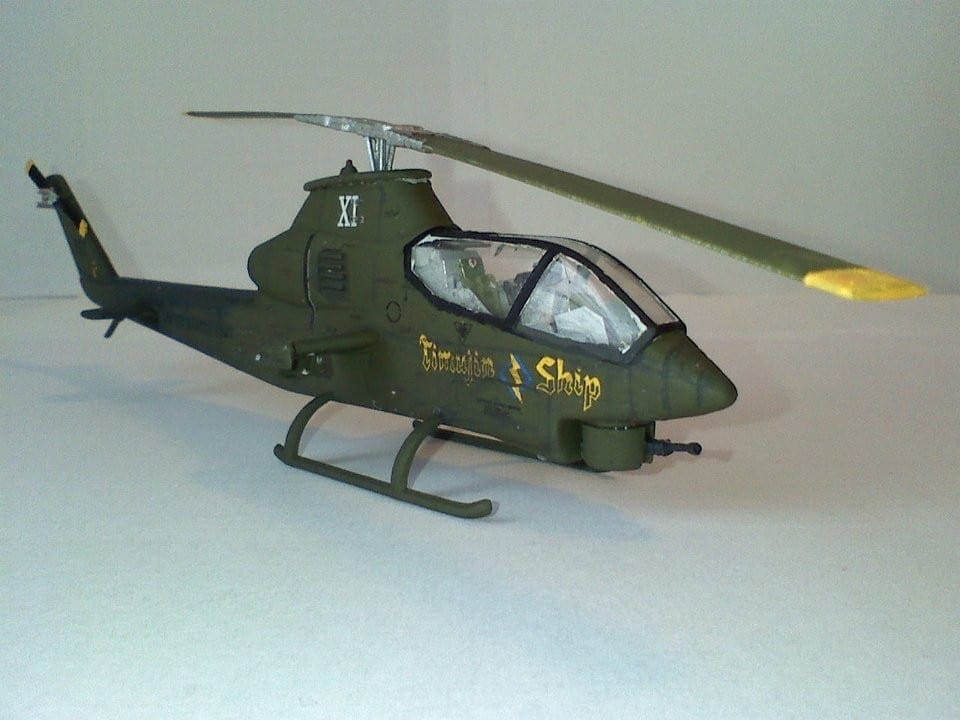 1/72 MISTERCRAFT BELL AH-1 G VIETNAM WAR COBRA U.S. ARMY MARKINGS 