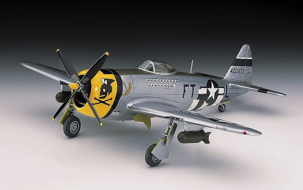 Hasegawa A8 Republic P-47D Thunderbolt 1/72 scale kit 