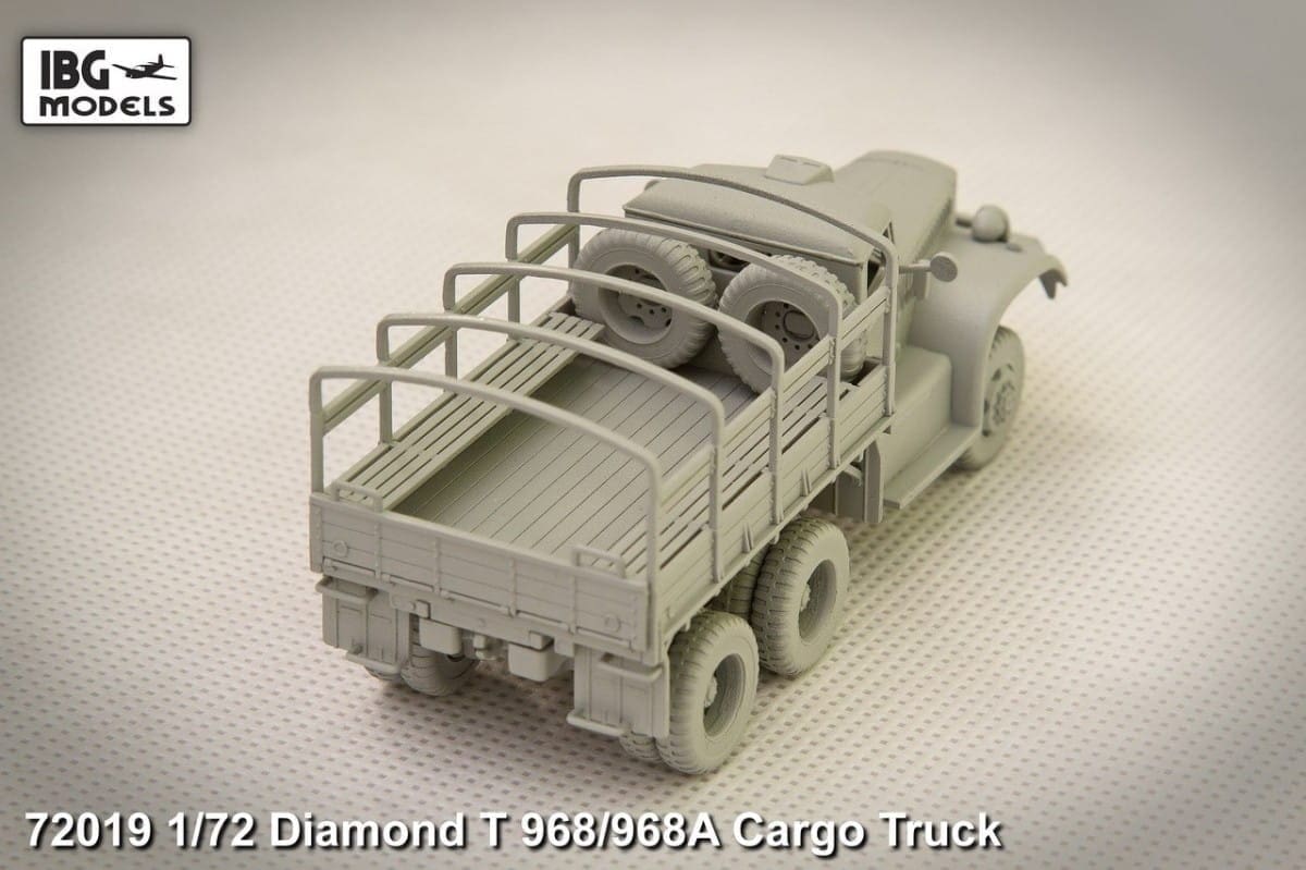Diamond T 968 Cargo Truck 1/72 IBG 72019 WWII U.S
